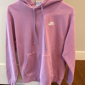 Size small gently used Nike sweatshirt